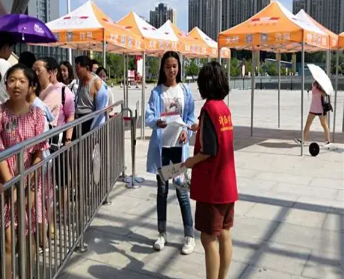 浙江交通职业技术学院学子林浩 开展物流仓储实践服务