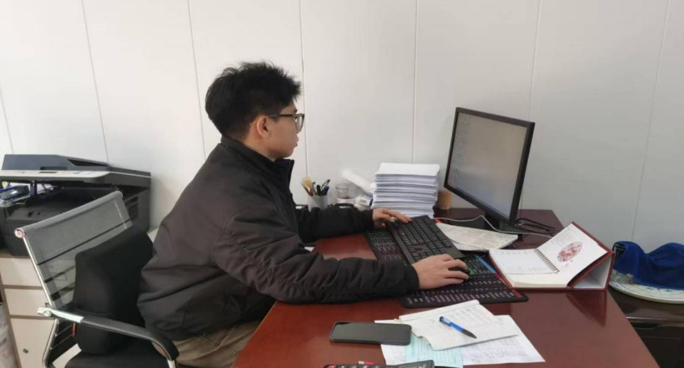浙江工贸职业技术学院学子刘畅开展社会实践 以手工陶艺技能传递传统工艺